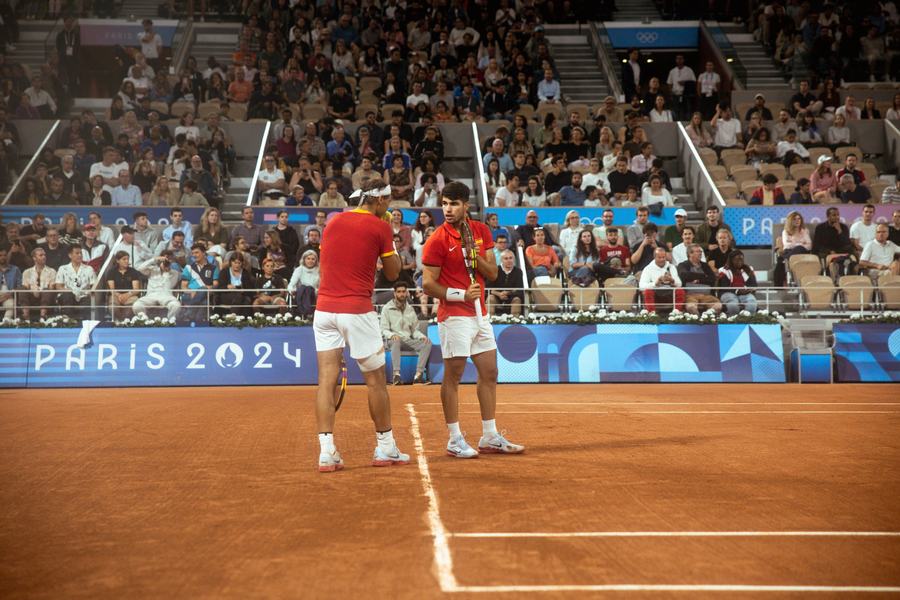 Doubles under the Paris 2024 signage