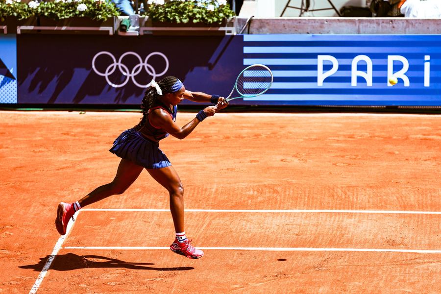 Gauff on the run beside the Olympic rings