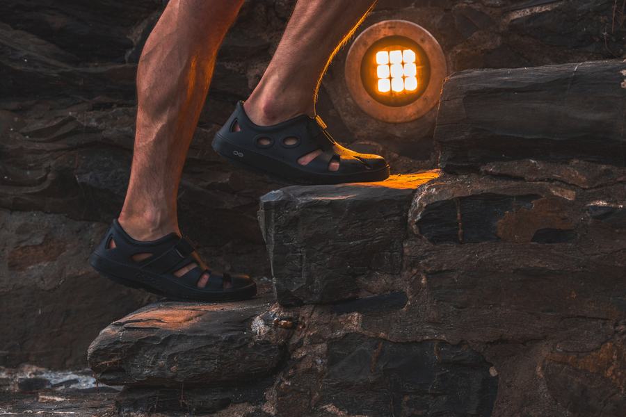 Steps in the lamplight