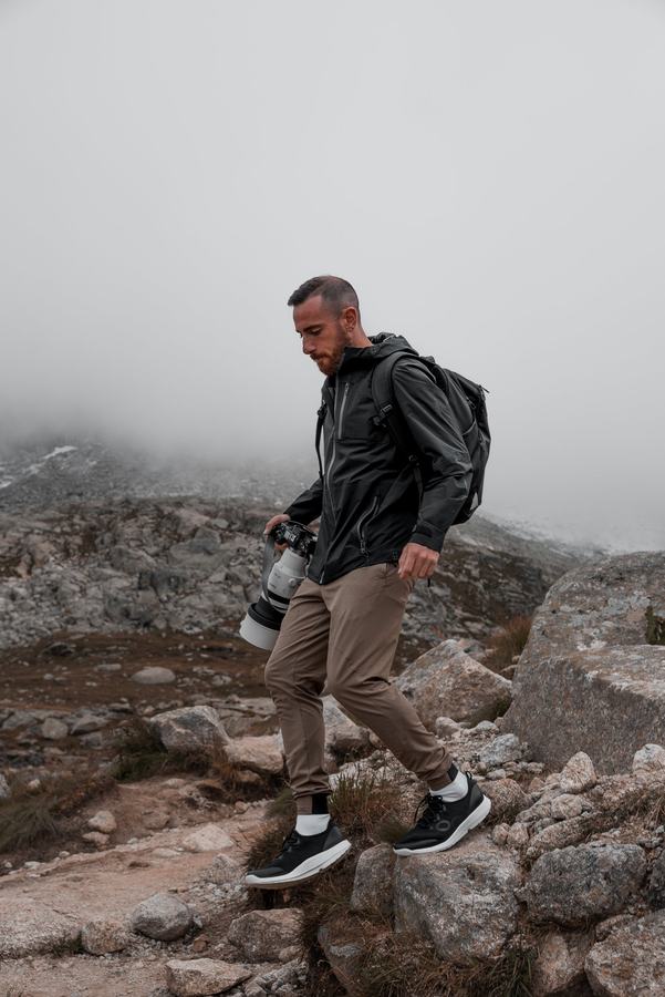 Down the rocks in the fog