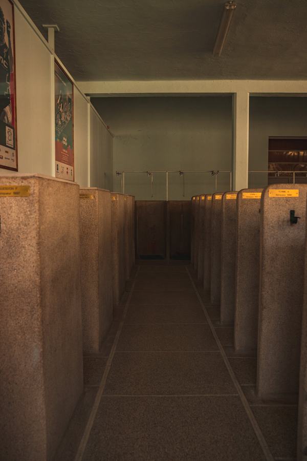 The empty shower stalls